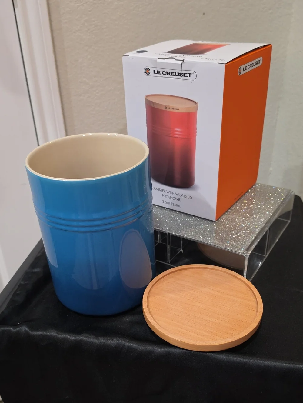 Le Creuset 2.5QT Canister w/Wood Lid- Marseille Blue